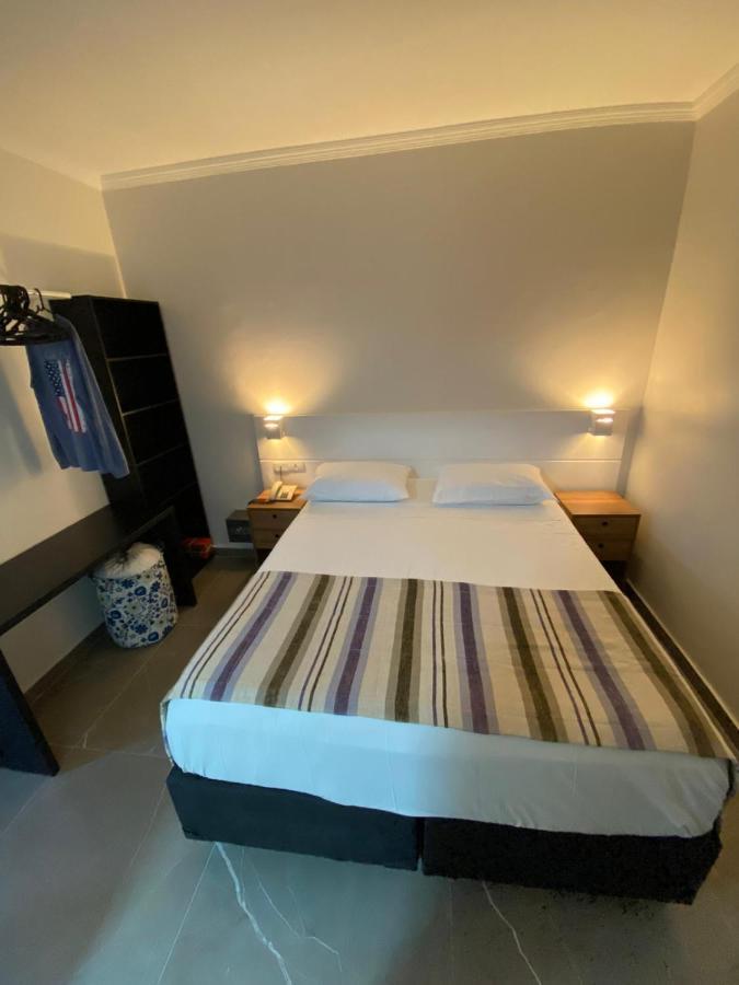 Flat - Acomoda Ate 4 Hospedes - Bairro Do Gonzaga - Santos Sp 外观 照片