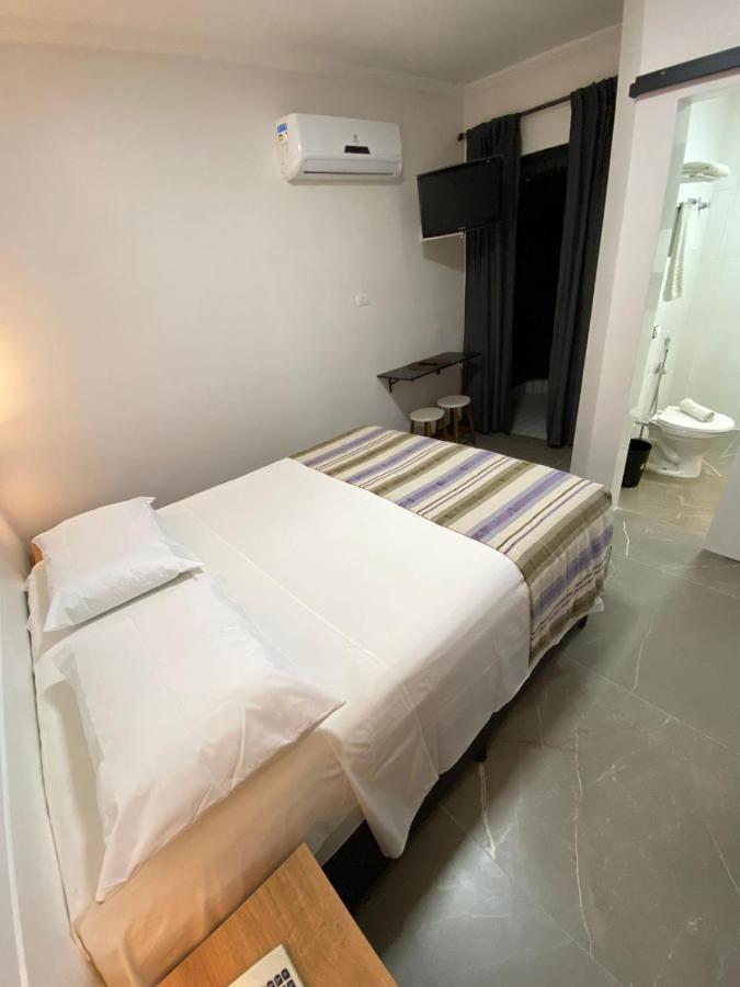 Flat - Acomoda Ate 4 Hospedes - Bairro Do Gonzaga - Santos Sp 外观 照片