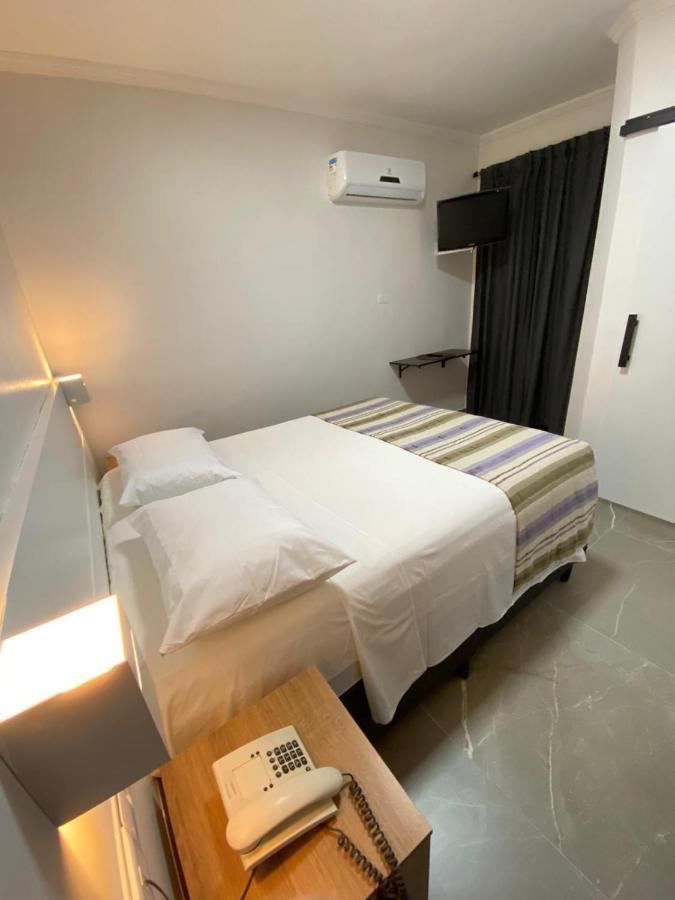 Flat - Acomoda Ate 4 Hospedes - Bairro Do Gonzaga - Santos Sp 外观 照片