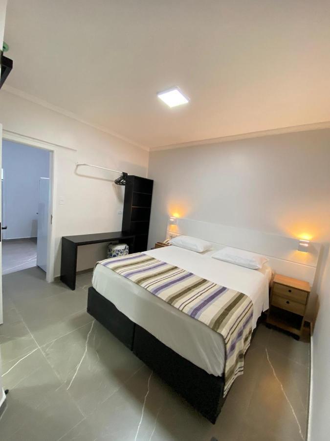 Flat - Acomoda Ate 4 Hospedes - Bairro Do Gonzaga - Santos Sp 外观 照片