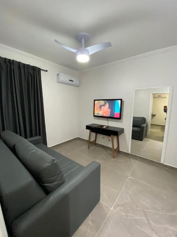 Flat - Acomoda Ate 4 Hospedes - Bairro Do Gonzaga - Santos Sp 外观 照片