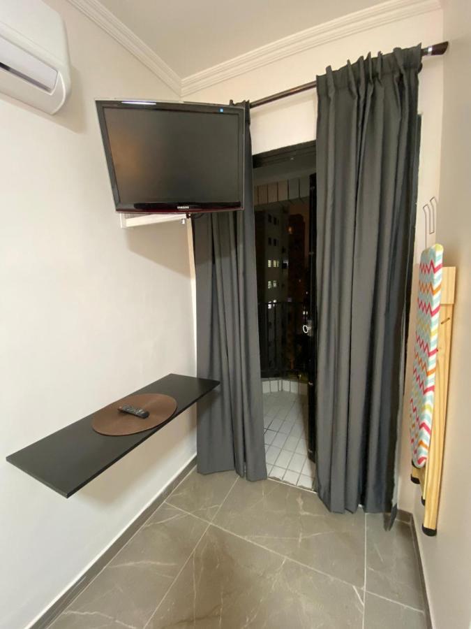 Flat - Acomoda Ate 4 Hospedes - Bairro Do Gonzaga - Santos Sp 外观 照片